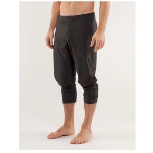 Lululemon Inversion Yoga Crop Pants Gray Size 38